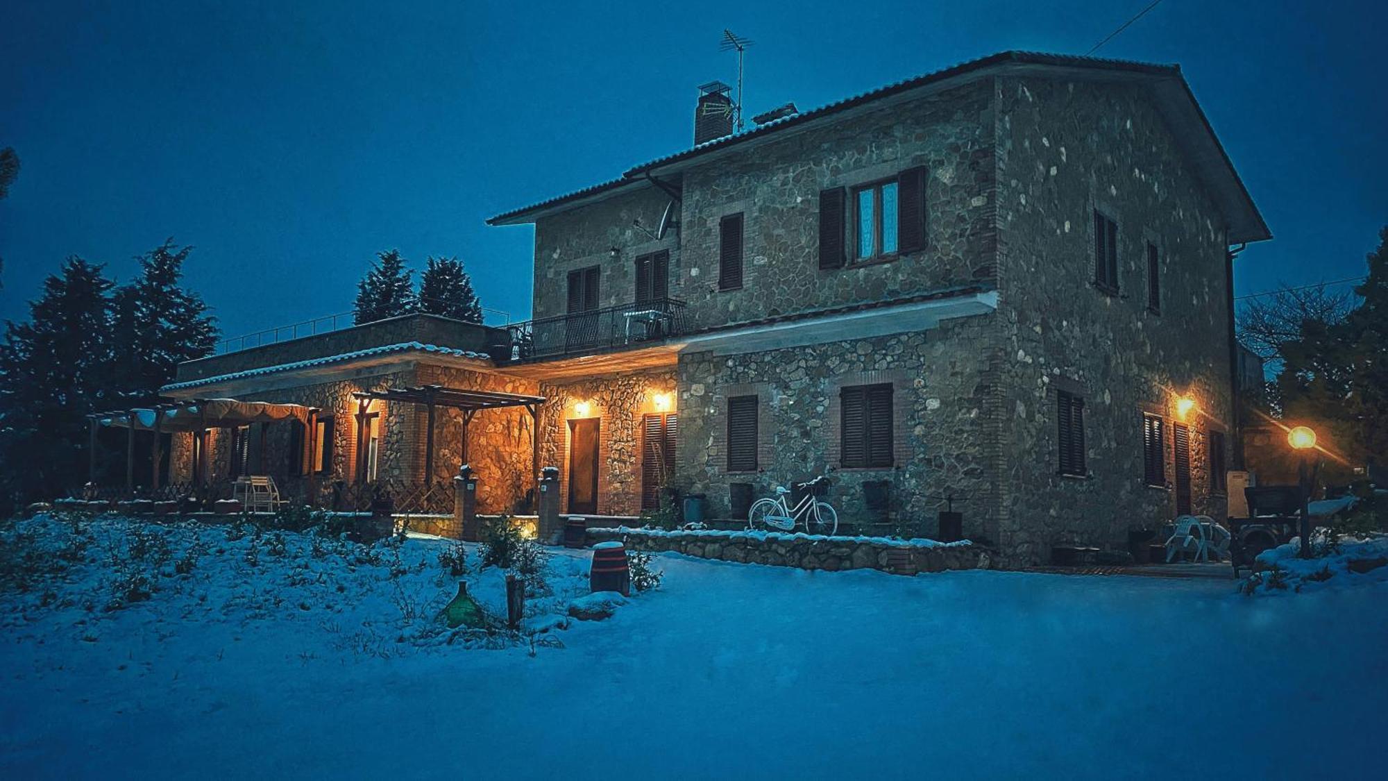Agriturismo Il Casato Mag-Il Vaglio П'єнца Екстер'єр фото